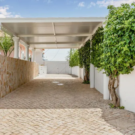 Pescada By Interhome * אלבופיירה